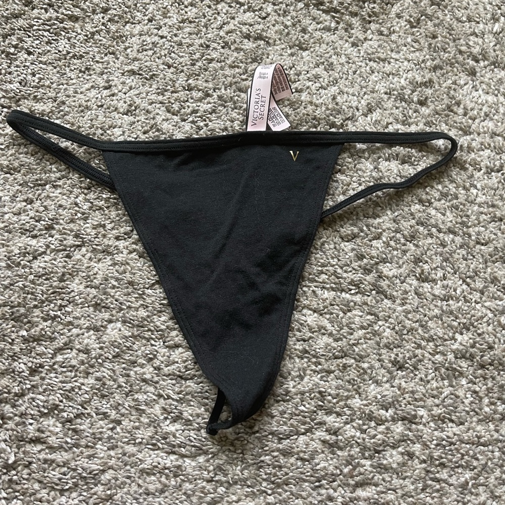 Victoria's Secret Panties set of 6 - Picture 5 of 8